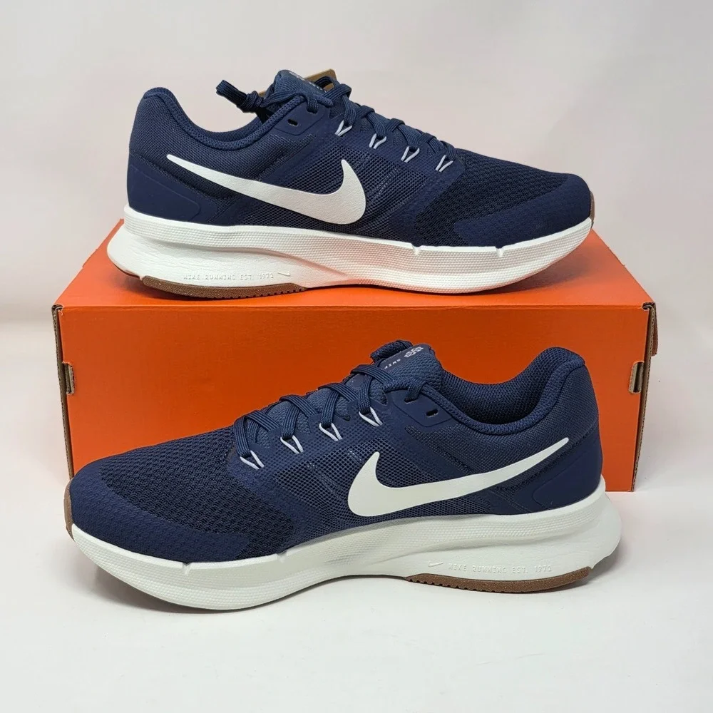 Nike Run Swift 3 Dr2695 Mens Size‎ 8.5 Running Shoes Sneaker Midnight Navy Blue